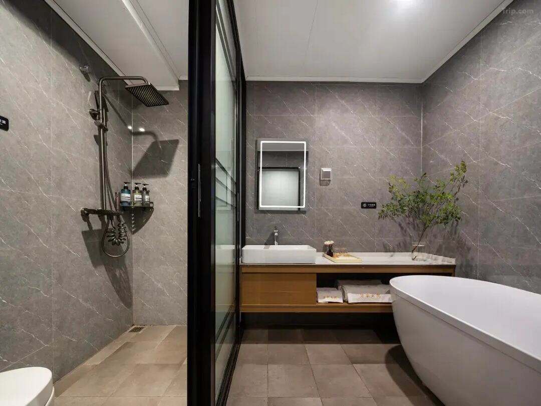 00000000BbIfkGkxofCFpakQ