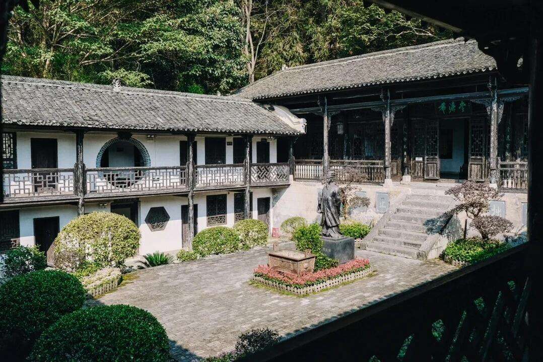 00000000WvJugUpVLrAMlEdc