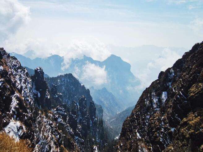 00000000fhwnllauiBeaNqXl