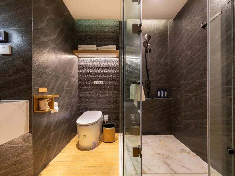 00000000hHvAJSvlYAQdsCTC