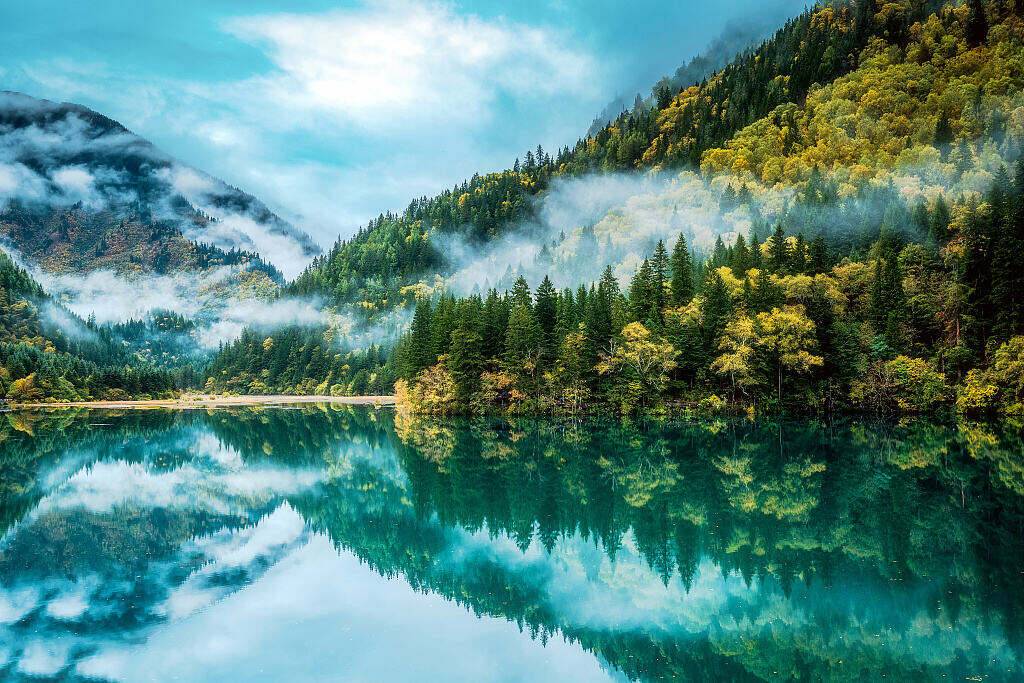 卖疯了，万豪九寨尽然卖这个价格！【住万豪的纯玩九寨6日游】2晚万豪五钻+3晚四钻酒店；坐2+1保姆车；0购物0套路0收客限制