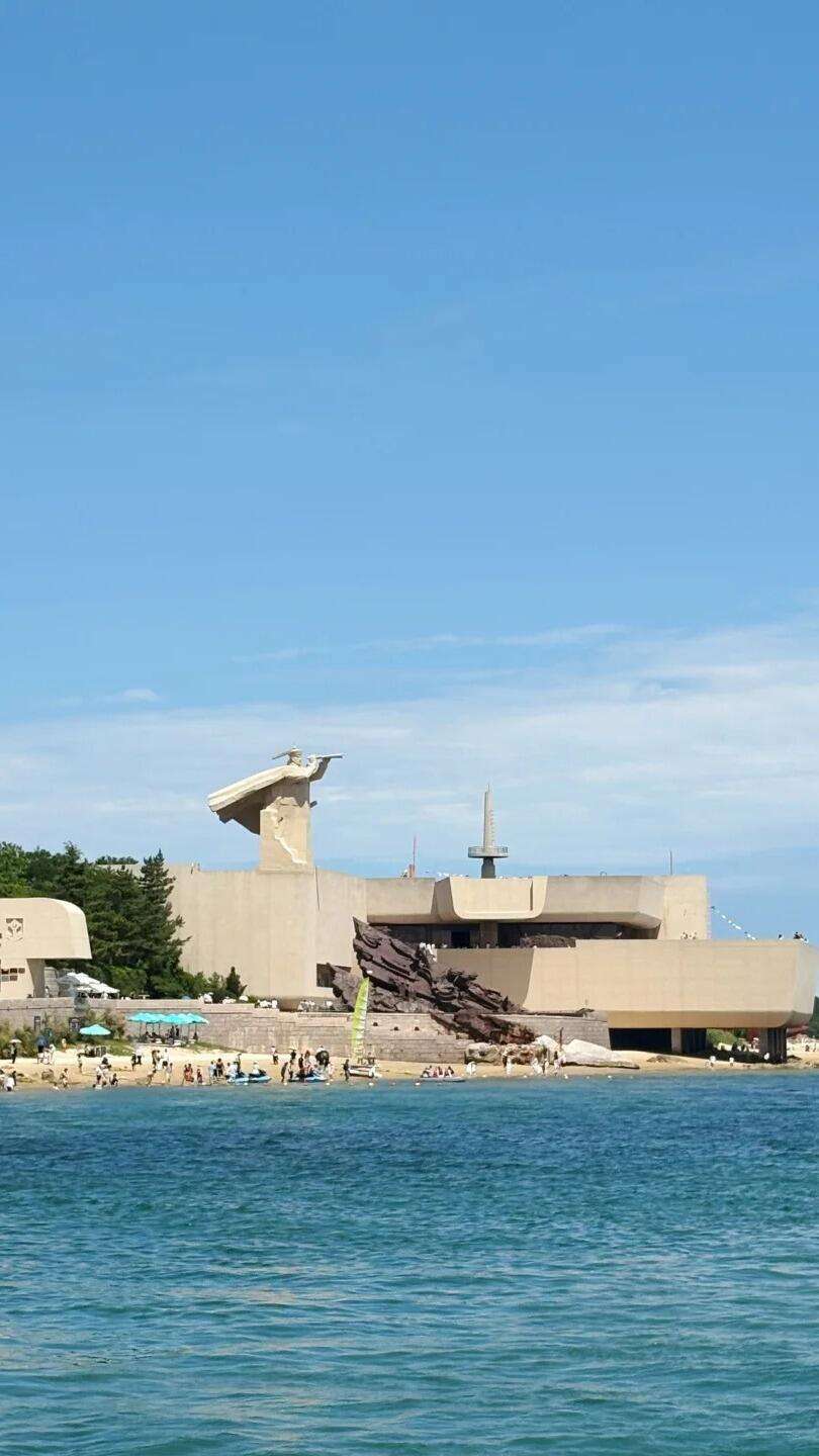 00000000xdJUdymuaLiaAxYj