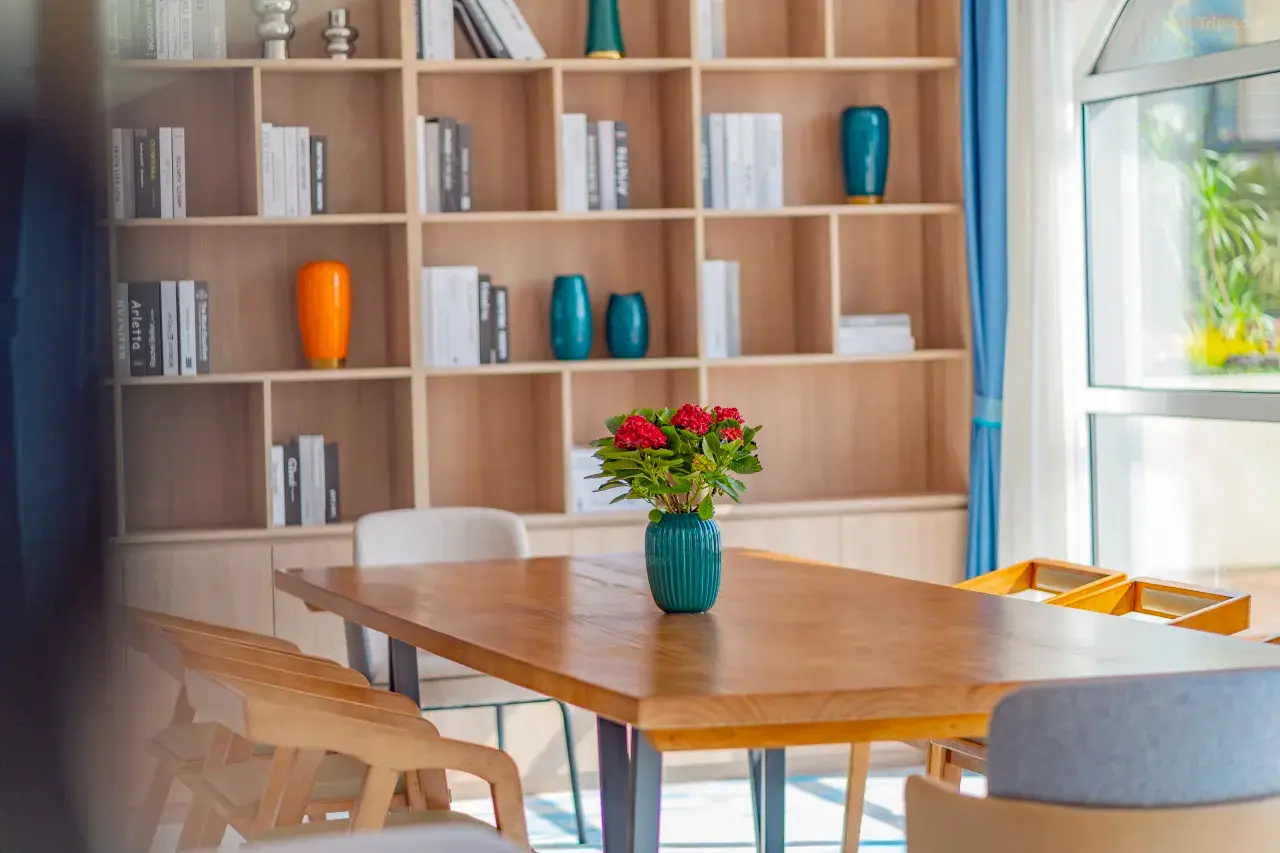 0201212000aro60lc19E4_W_1280_853_R5