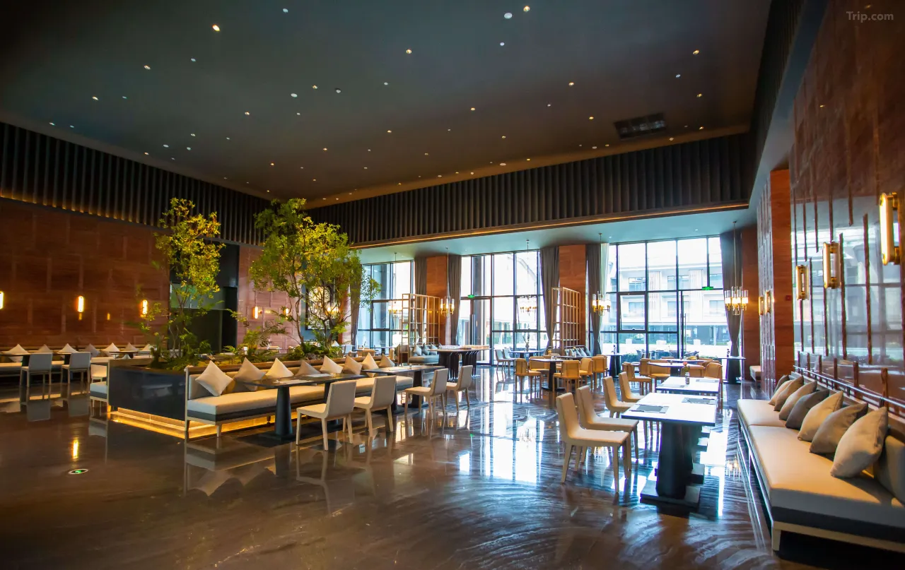 0202n12000ercw22t5EC3_W_1280_853_R5