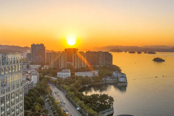 0203t120008acqva77D99_R_600_400_R5