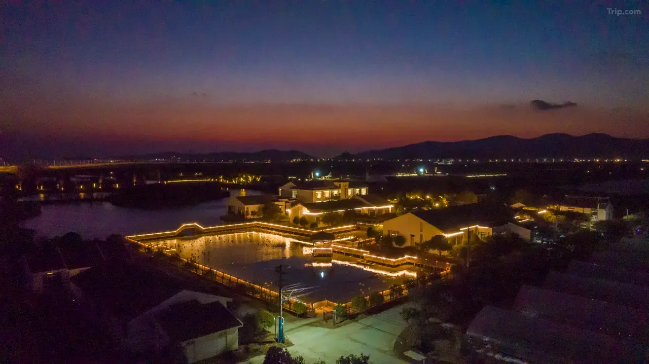 0204w12000cx0ifvs1ABC_W_1280_853_R5