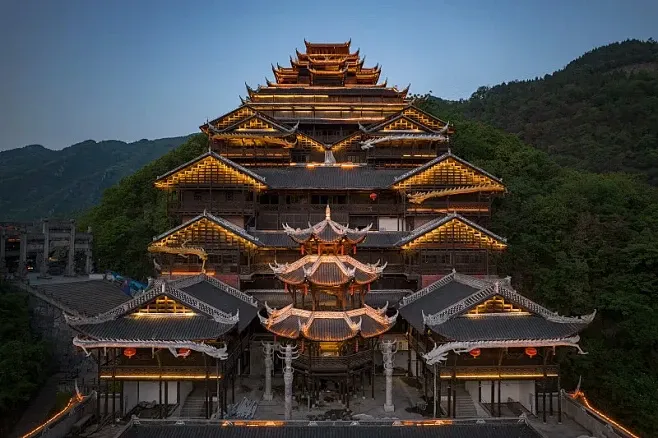 09b0fe81d3bc94c3b628c5c4a8950509-sz_590268