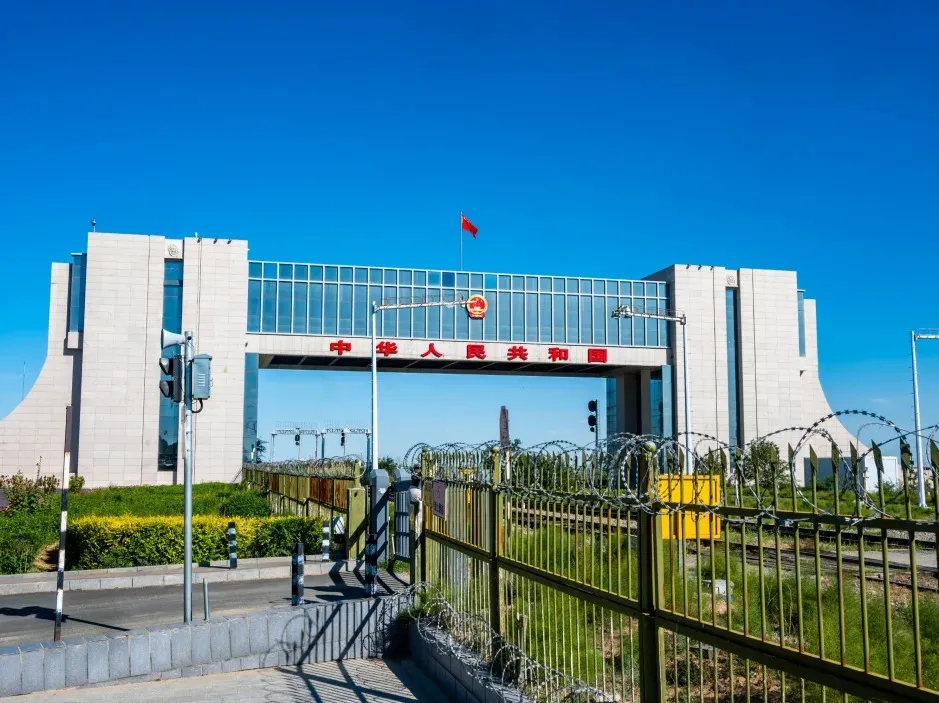 10a6ad17659173e88ea37f902b9192e2-sz_421660