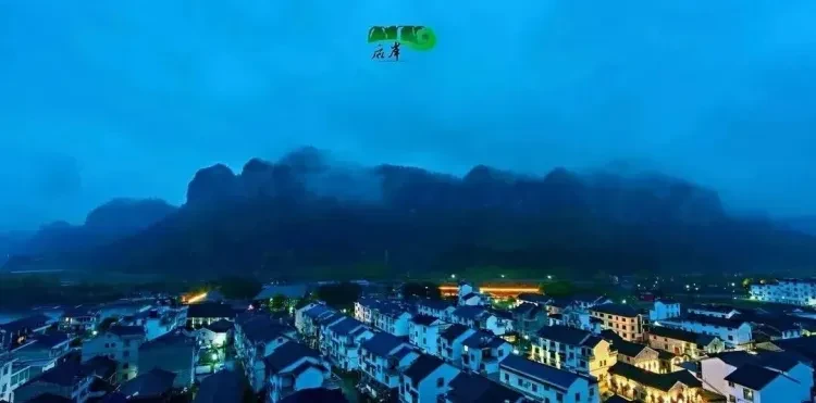 11c980bad2595bb57604230b722707d6-sz_65822