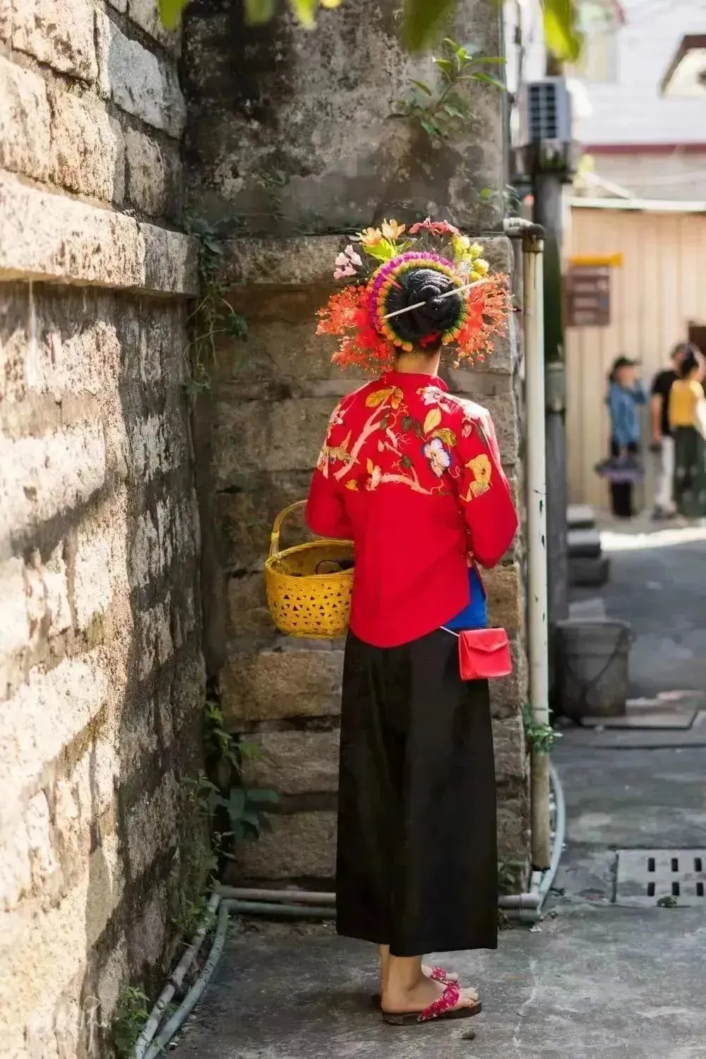 195281953bb1195a8bbf708cf73c3ade-sz_239496