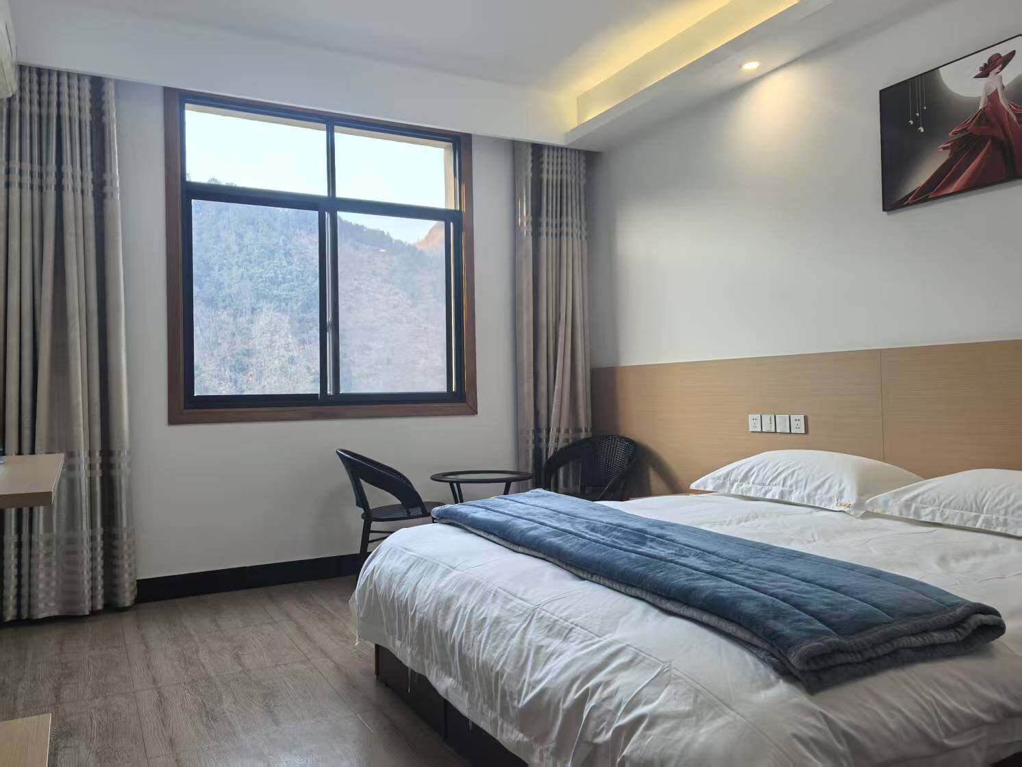 1b88326cbd64e41aa5a6801e565ad327-sz_138540