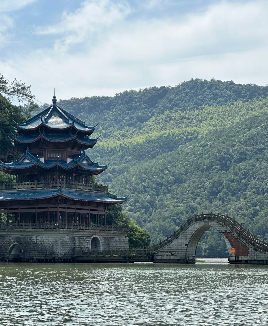 1e918d9a0059886b951b34d0876af04c-sz_2103659