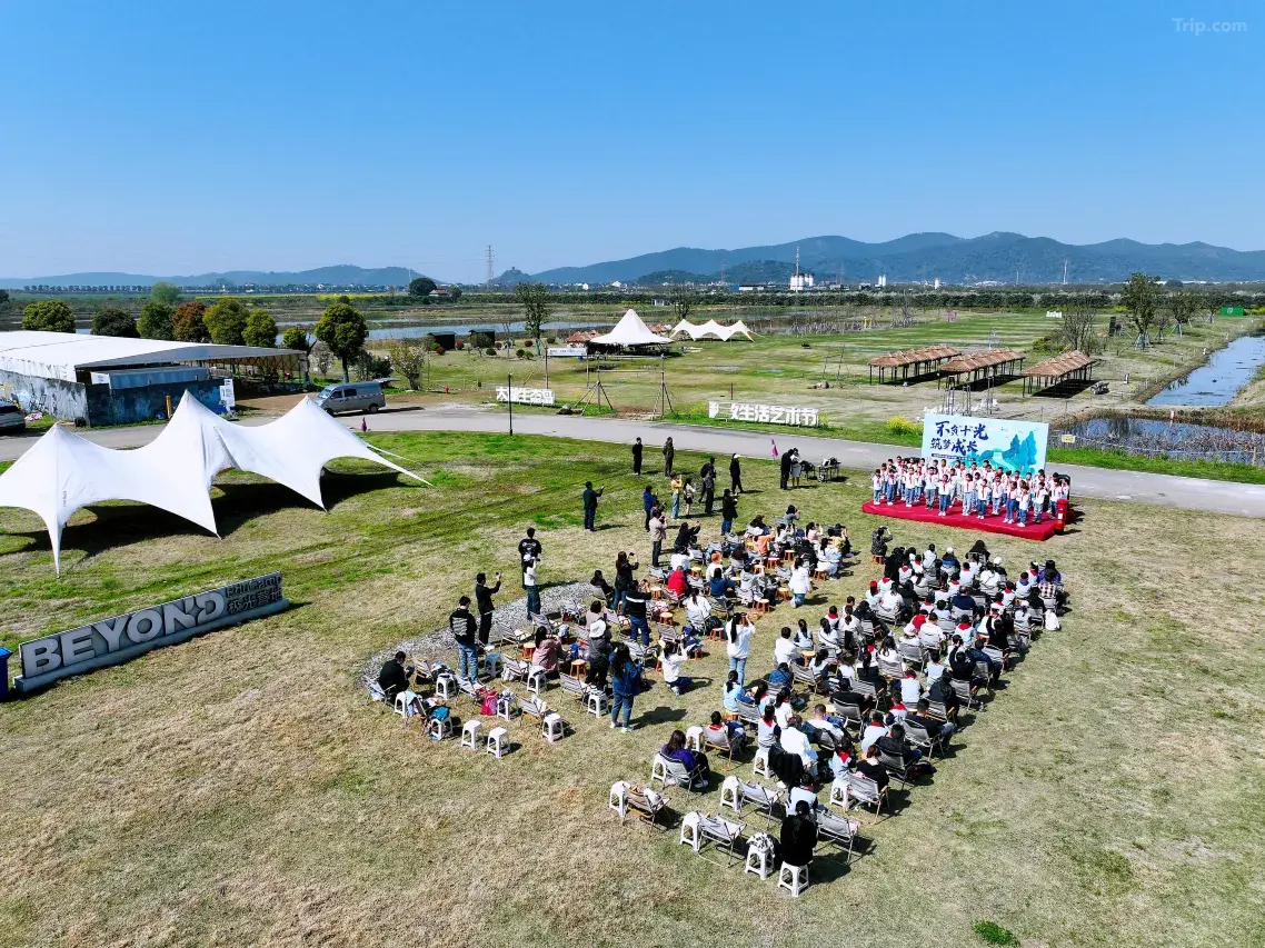 1mc1412000dlycz1h439F_W_1280_853_R5