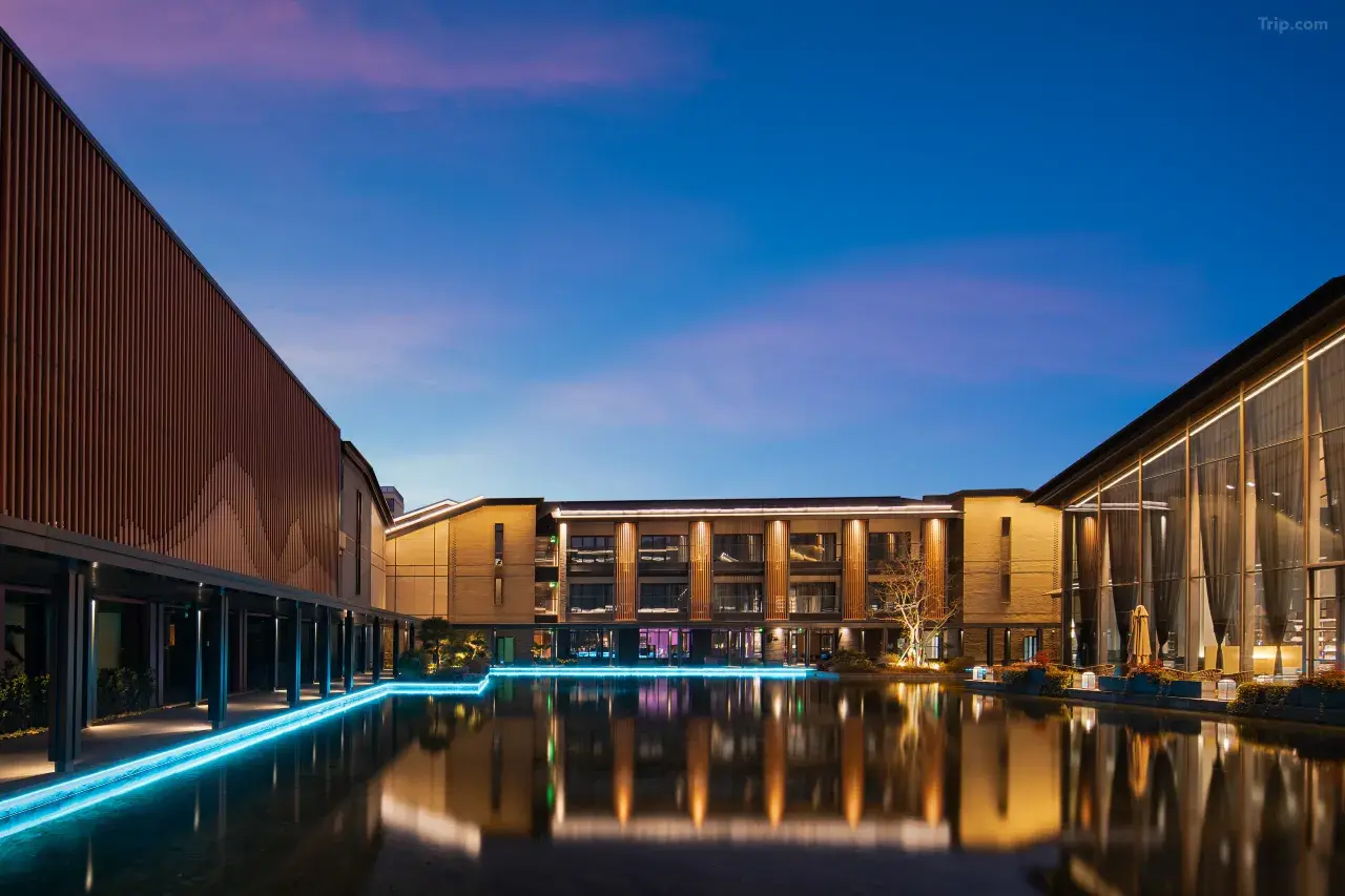 1mc1812000rj7fe4vBBF7_W_1280_853_R5