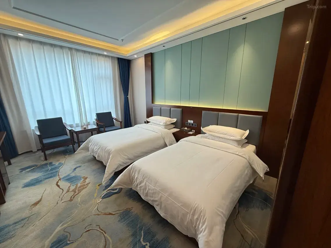 1mc4h12000l53bor515AF_W_1280_853_R5