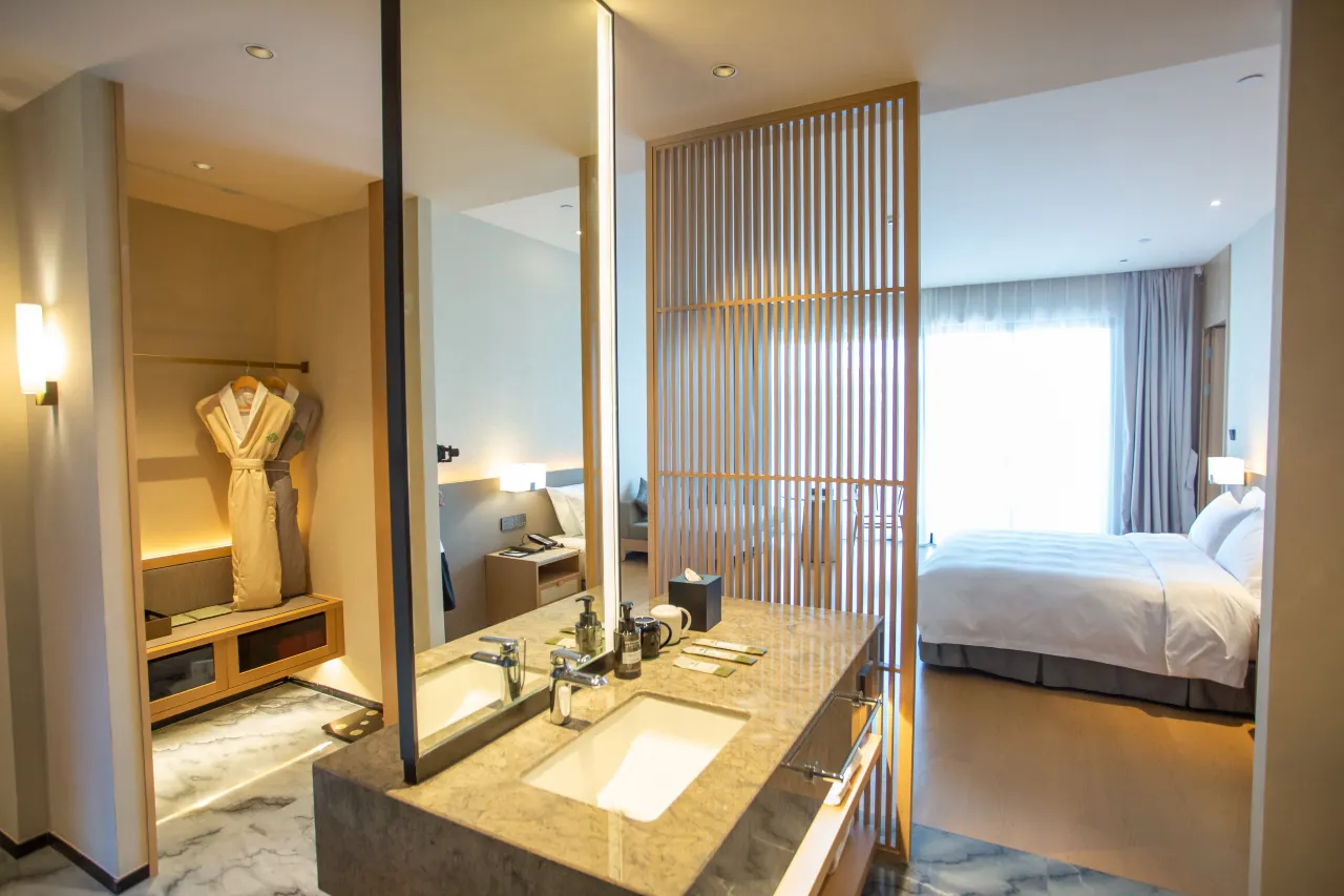 1mc4x12000ereihe7A454_W_1280_853_R5