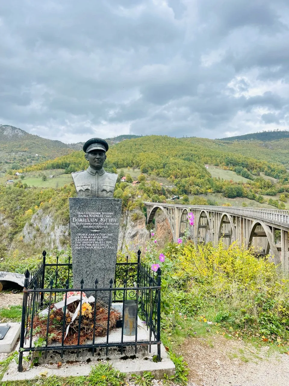 232cdff32f66734510b2b38afacdace5-sz_386817