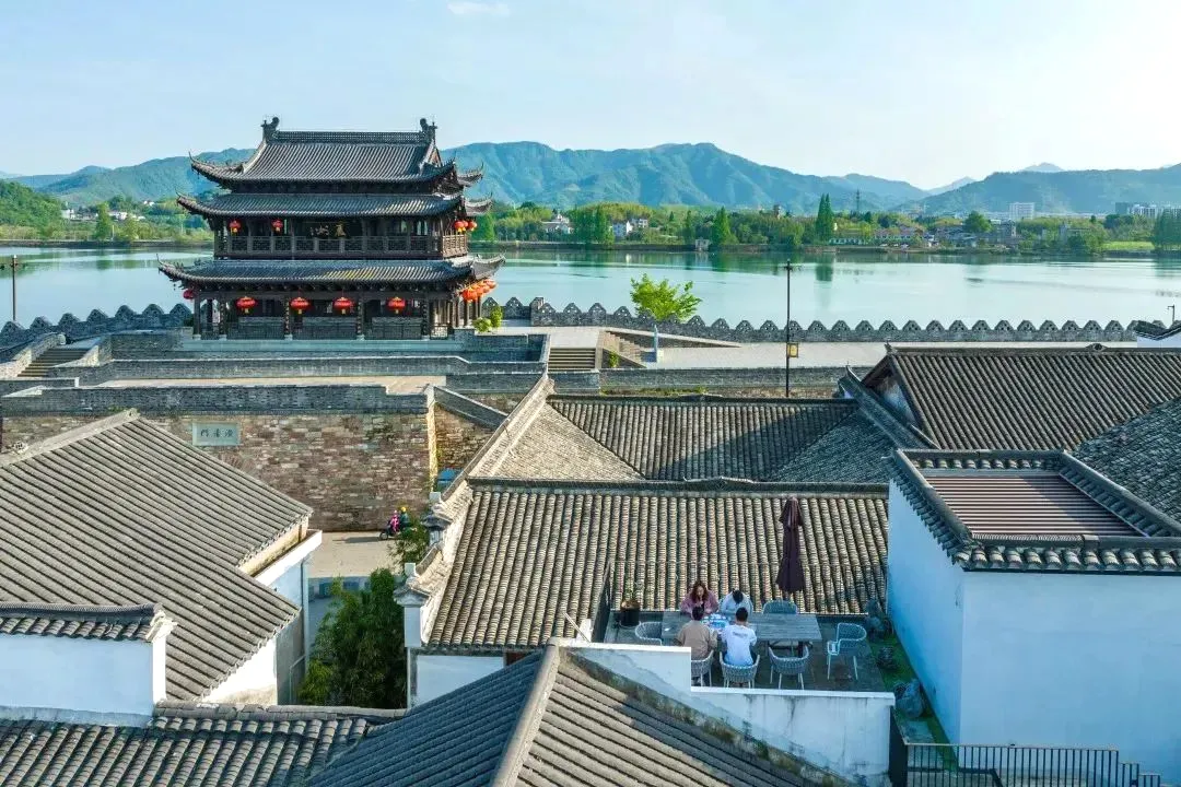 266d7d00a3b9b2eb8c4c8309aa7bd7bb-sz_189023