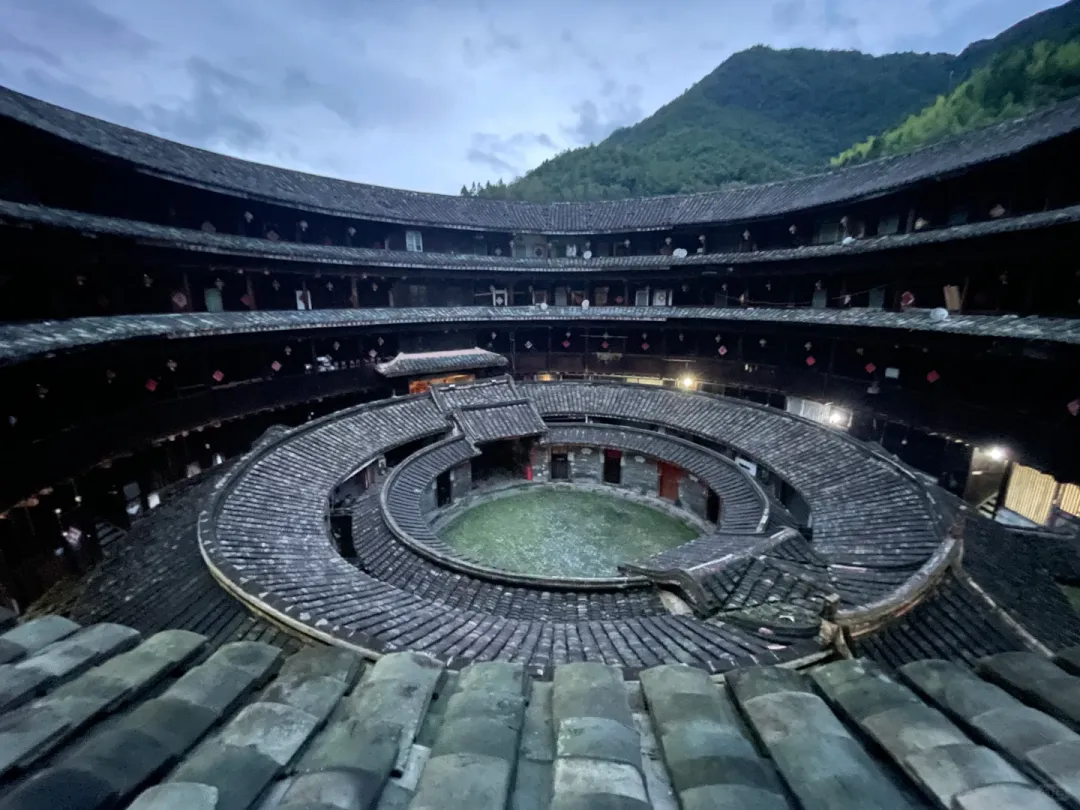 2bbbd2ee422ee6bc79cfc3cec611b3be-sz_2717931-2