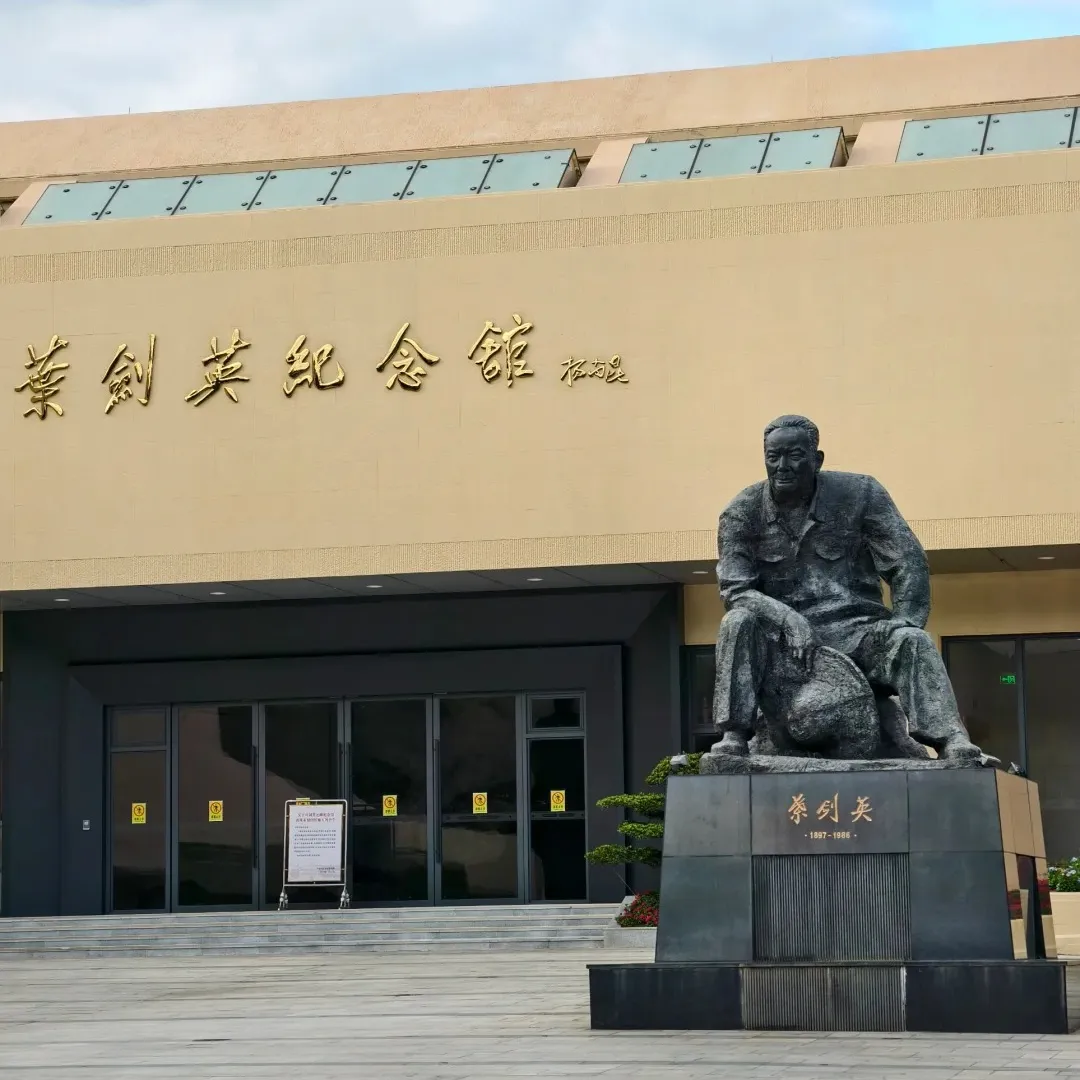 303272204756e9048d14165a1785c19c-sz_270489