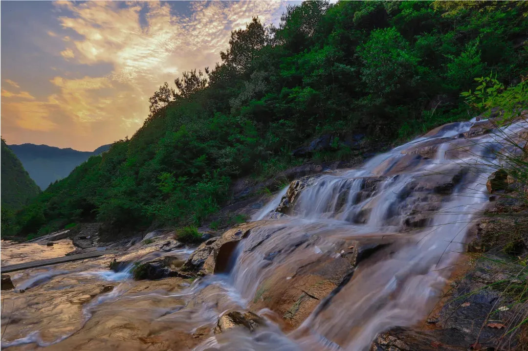 35f3163e6eb74f874661a03a3540df5e-sz_1304700