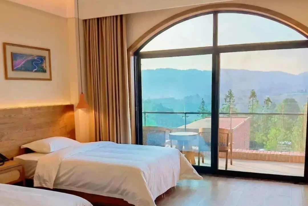 37fc9d57f3ff448bdc8f14d197fdd3bf-sz_126443 37fc9d57f3ff448bdc8f14d197fdd3bf-sz_126443