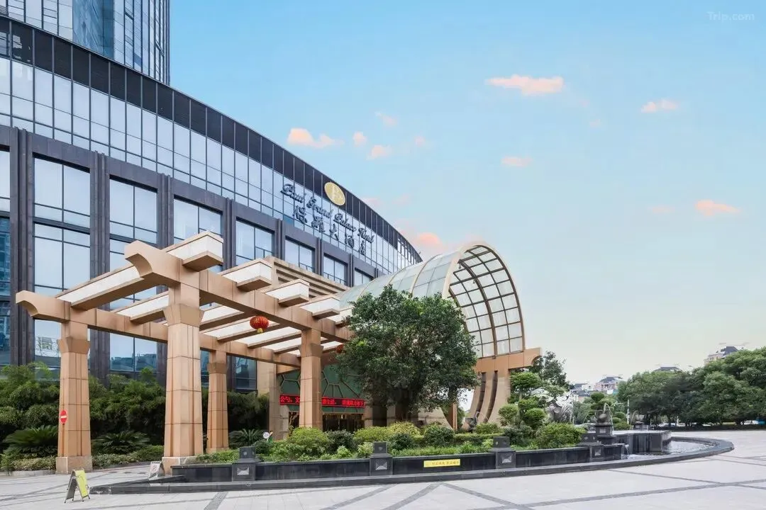 4e1e145559596419139c0eeedf99ebaf-sz_127555