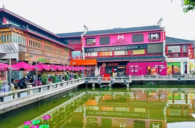 4f753123556c3c74c403f8bb55ba3750-sz_842952-1