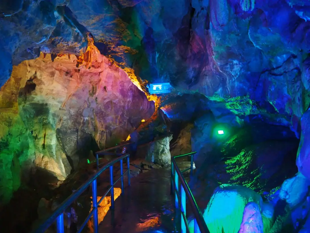 541c8f3d09993e0435db2ce520ed317b-sz_241888