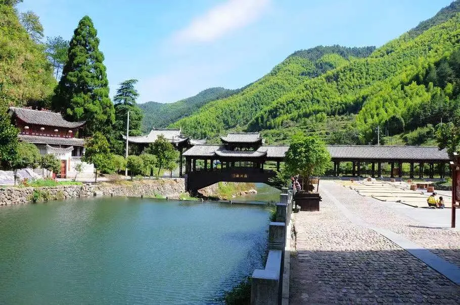 54bef75313d0e7b6e518598718312339-sz_1041468