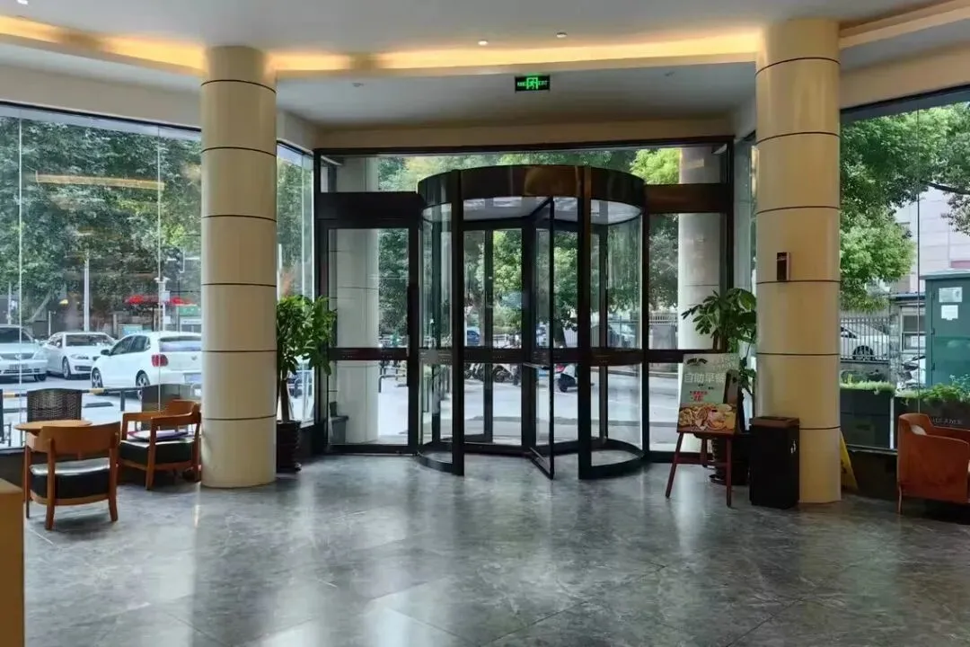 54ee9982c9aa2ed000ce9c3cb3e54a06-sz_127114