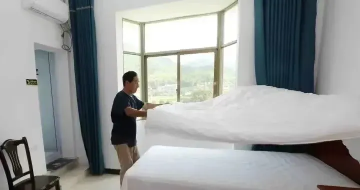 58a00c7bf08be3607c99837944741d4f-sz_239265