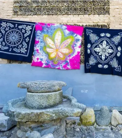 59142df9c4c408bfc9bb1efce21cb75d-sz_559660