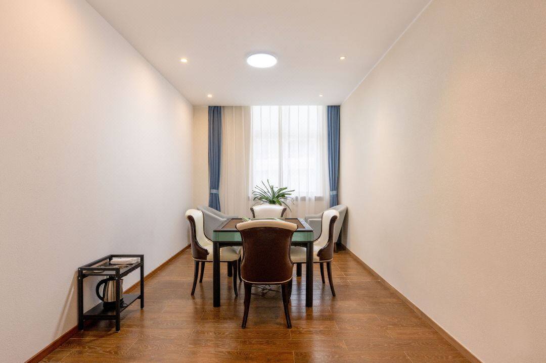 591e3e94402e29cc2a26e1500d8f3ac4-sz_70170