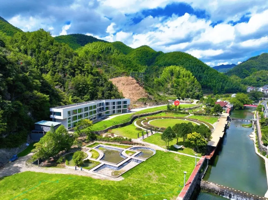 5984f928ae612485a3ce72bcf3400739-sz_205695