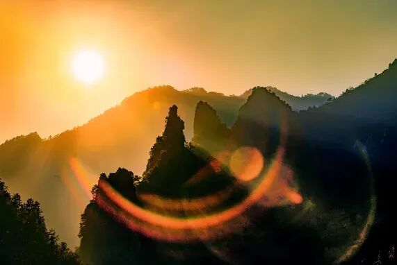 浙A69线：499元/人【太子尖畔  雪域温泉】住在浙江 吃在徽州·祈福灵隐寺·剑门·龙门·四钻温泉酒店·房间带地暖·2早4正·康养3日游