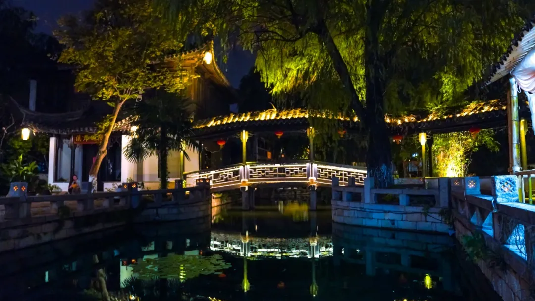 4人起订◆太湖度假天花板『七星旅居-宫殿级避世美居』499元起●苏州黄金水岸度假酒店●享2早4正●免费棋牌+ktv尊享纯玩三日