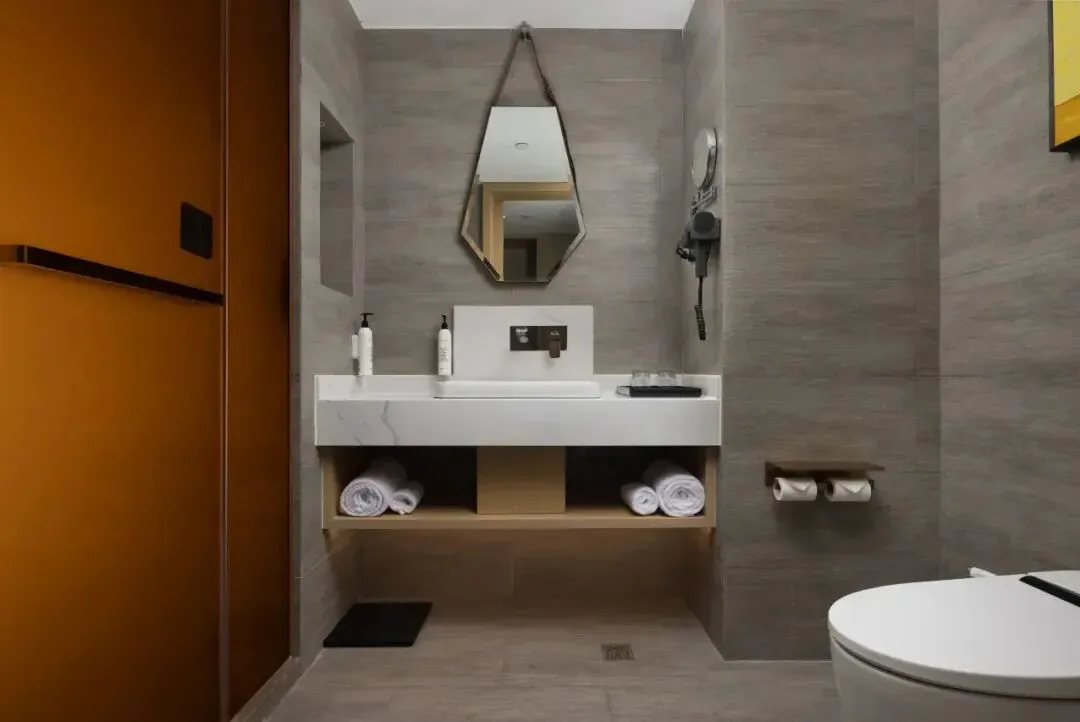 65517d430b4d926f85323b089baf288f-sz_54783-1