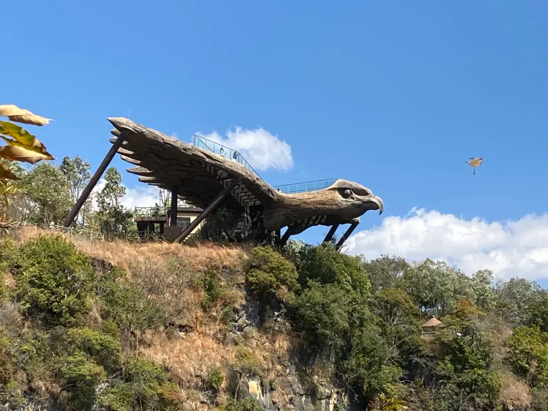 664e0d315144db11dee2bd021e1d44bf-sz_2525502-1