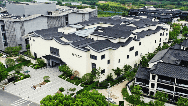 686c8748399b5901501a9600afeb53dd-sz_293000