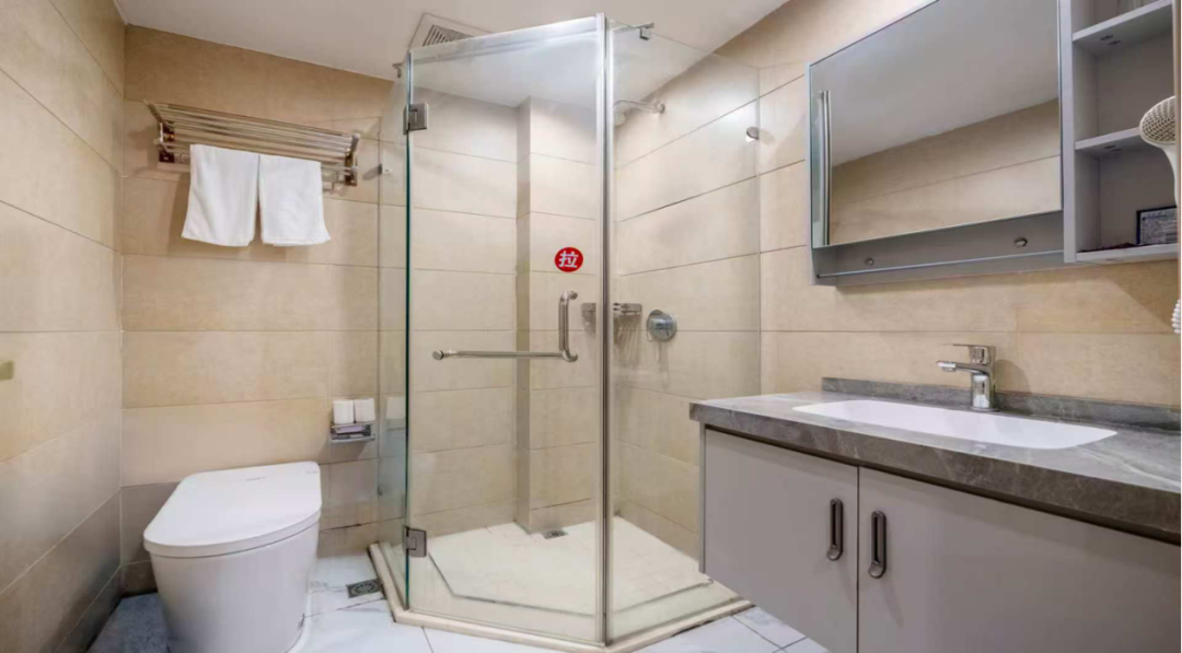 7b0c6bf5120810afa30a8de943545430