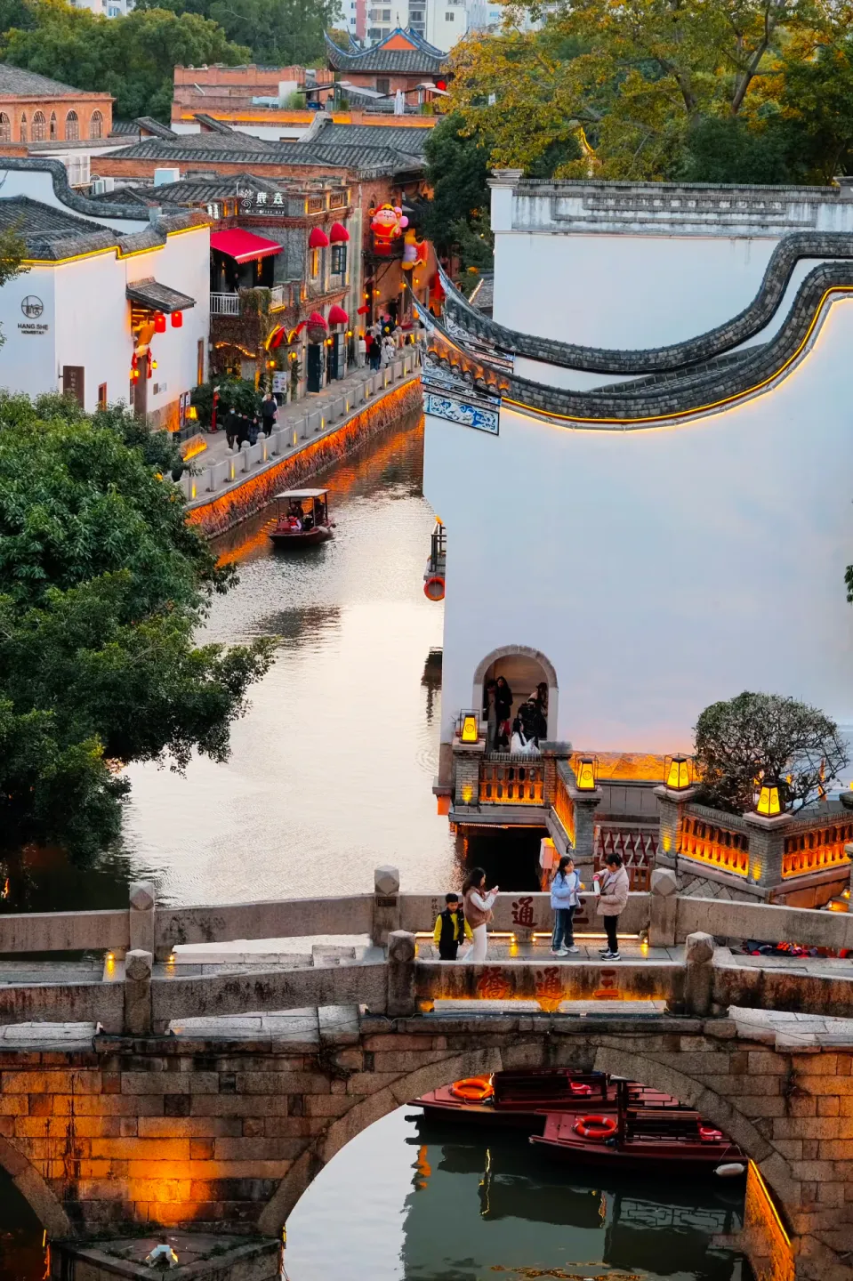 7d784ce0bea85e0754a1dc7e925d8c6d-sz_2232420