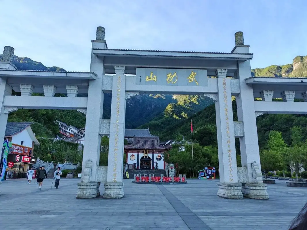 93e362ce0a8ccae68f3a583a42e1c8f3-sz_130496