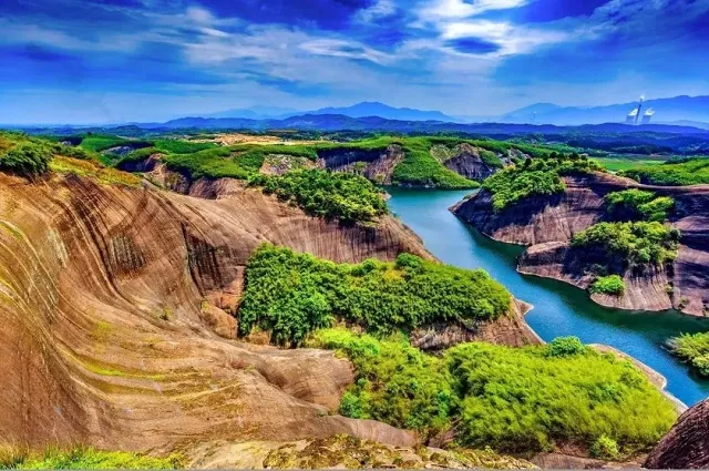 984d0f769f87e31582e72f7c0a32a12f-sz_154179