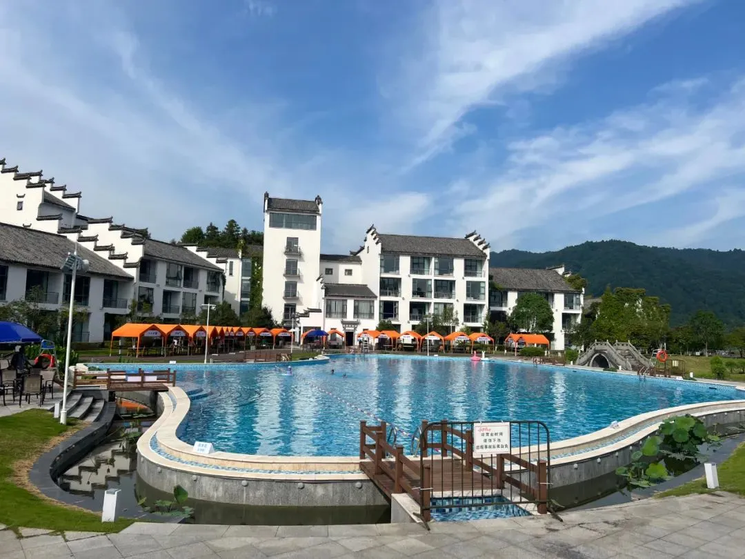 ab2ba65734596fa39f88b7f8552612d7-sz_149646