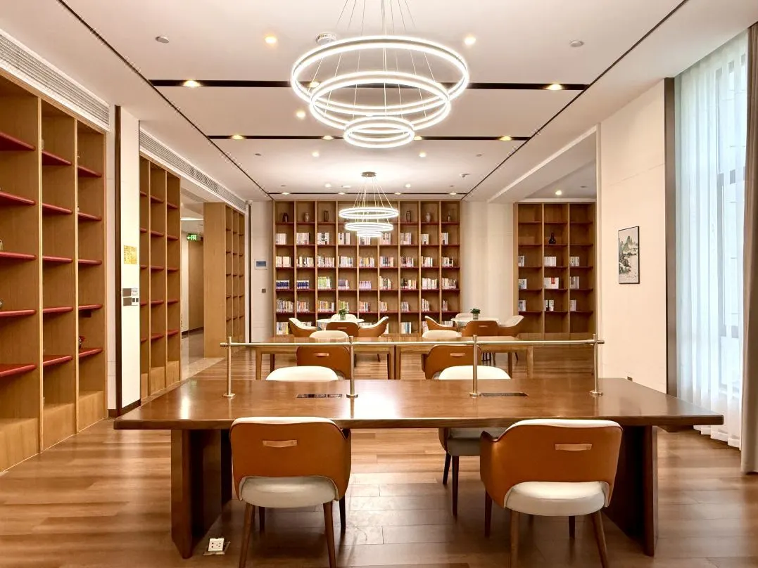 abe5e15ac3c274477f5cc6f2068f4553-sz_130341 abe5e15ac3c274477f5cc6f2068f4553-sz_130341