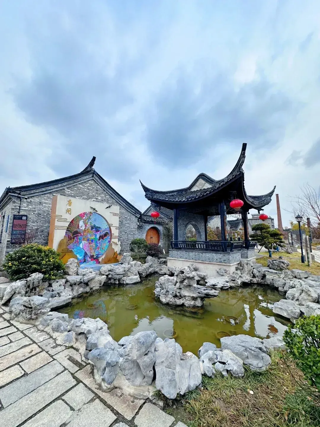 af8ce4aaa177555d272cb1cbba00e9f4-sz_320237