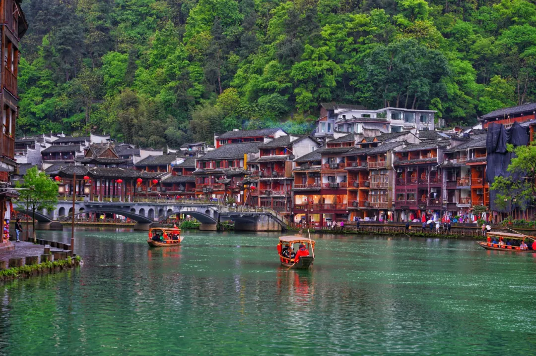 b2c6b0c19406bcf64695ca0ad039ea19-sz_2670627