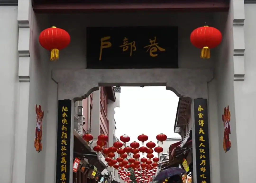 bb8d4061adfb58db87d2cb4f324c9c85-sz_710846