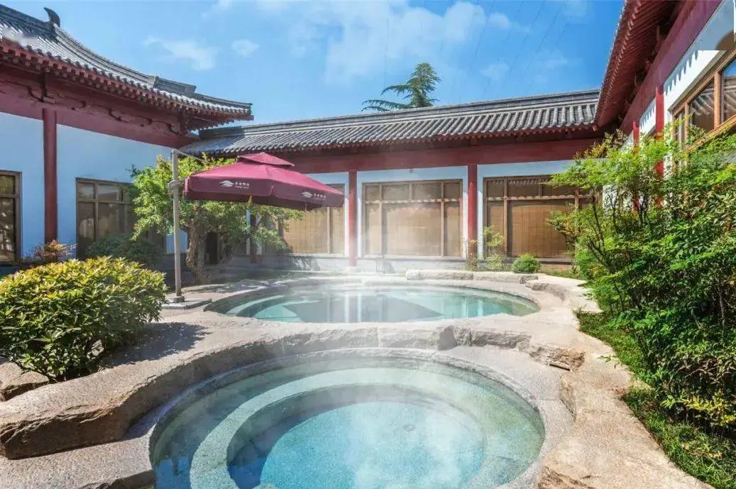 c06a7ac42ea45a3c198f0e3692f711ec-sz_137018